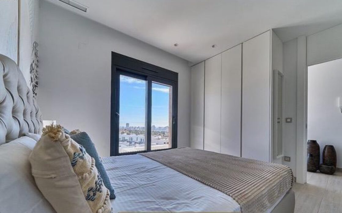 Вілла з терасою та видом на море в Балкон де Финестрат