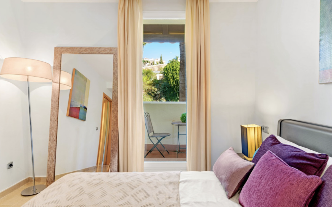 Трехкомнатная квартира с террасой в Бенахависе 122 кв.м