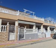 Дом в Торревьехе 67 кв.м с террасой и бассейном