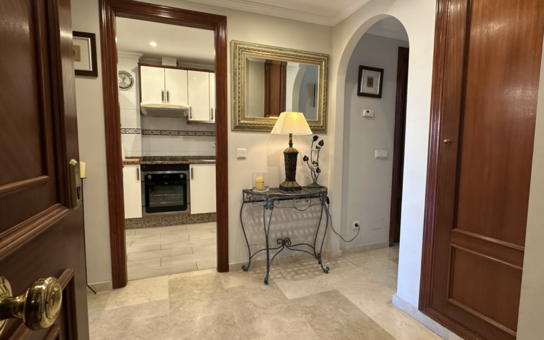 2-комнатные апартаменты в Михас Гольф с террасой 100 кв.м