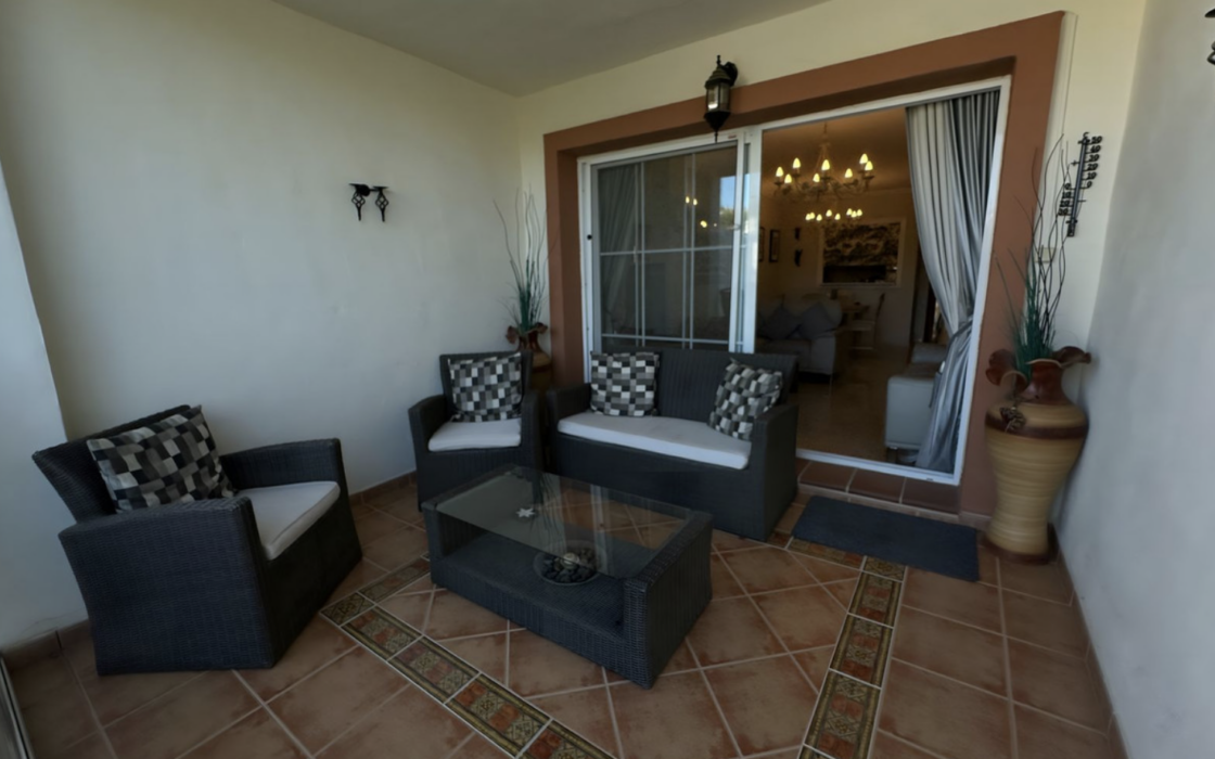 2-комнатные апартаменты в Михас Гольф с террасой 100 кв.м