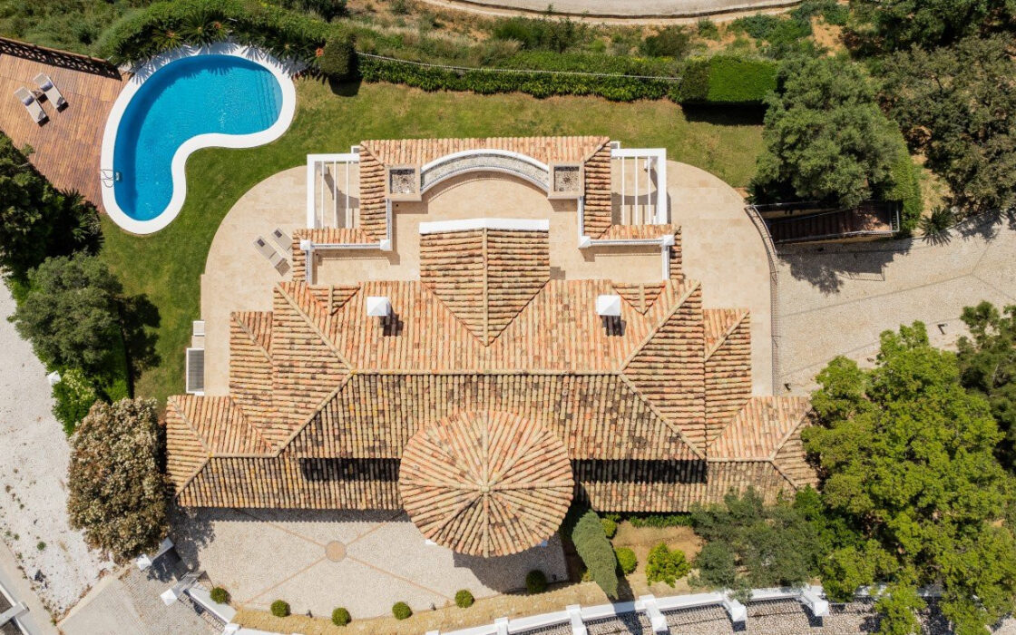 Вилла с панорамным видом в Бенахависе, 889 кв.м, терраса