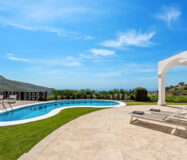 Вилла с панорамным видом в Бенахависе, 889 кв.м, терраса