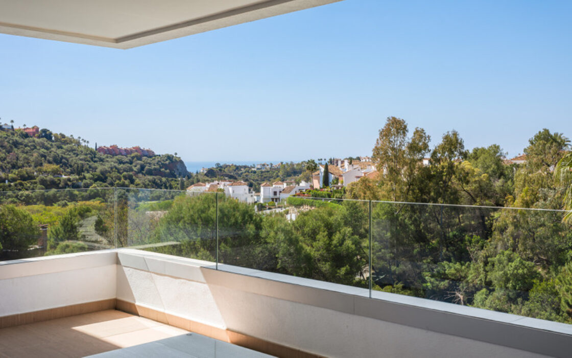 Апартаменти з терасою в Бенахавісі, 181 кв.м, 4 кімнати