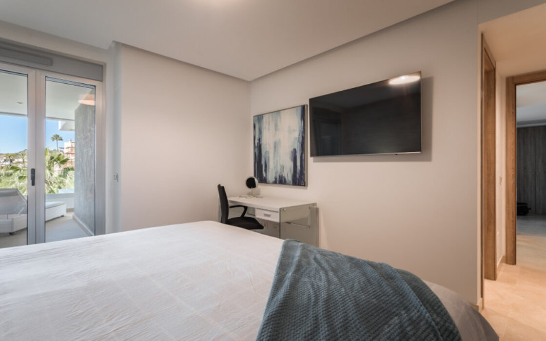 Апартаменти з терасою в Бенахавісі, 181 кв.м, 4 кімнати