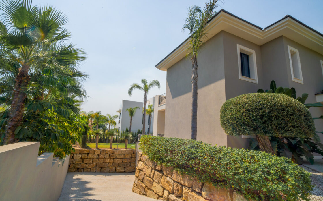 Вилла на продаже в Los Flamingos 526 кв.м с террасой