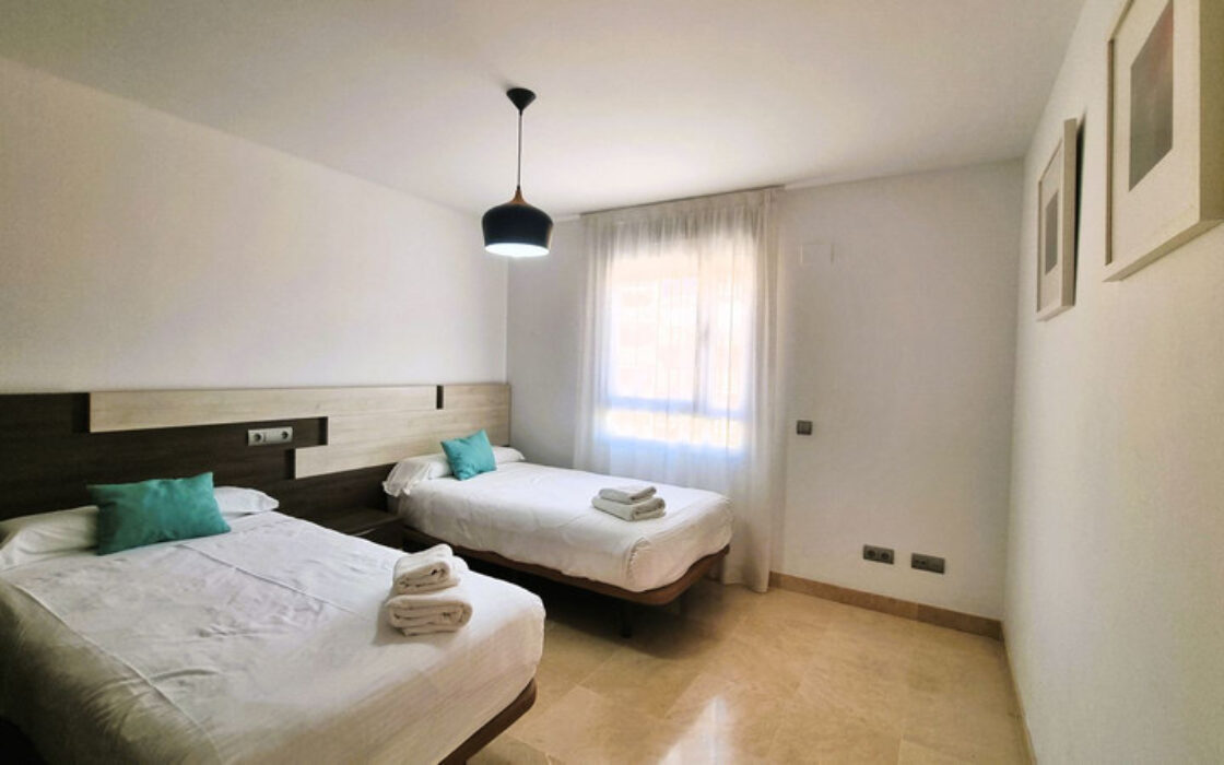 Квартира з терасою в Сан-Педро-де-Алькантара 115 кв.м