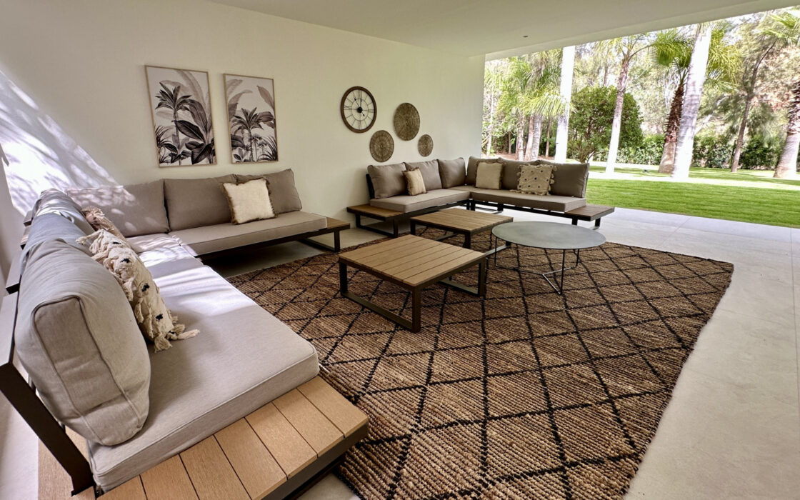 Изысканная Вилла в Марбелье с 5 Спальнями и Террасой