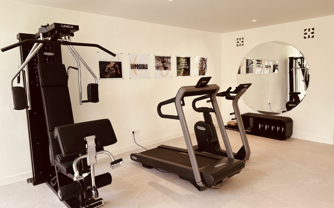 Изысканная Вилла в Марбелье с 5 Спальнями и Террасой