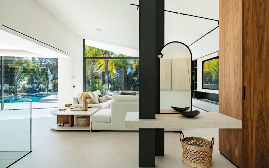 Изысканная Вилла в Марбелье с 5 Спальнями и Террасой