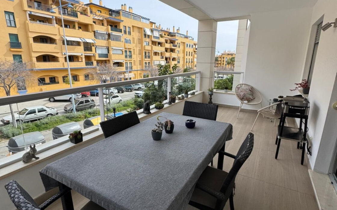 Апартаменти з терасою в Сан-Педро-де-Алькантара, 121 кв.м.