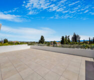 Вілла в Lomas de Marbella Club 647 кв.м з терасою біля моря