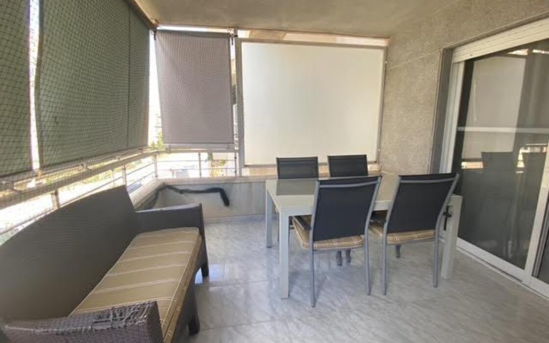 Апартаменты у моря в Аликанте 93 кв.м с террасой