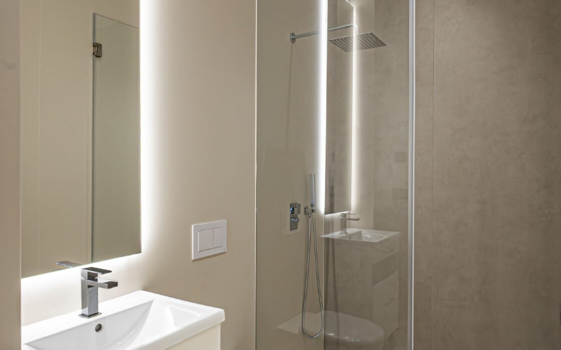 Новая вилла 434 кв.м у пляжа в Марбелье, Золотая Миля