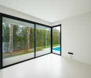 Новая вилла 434 кв.м у пляжа в Марбелье, Золотая Миля