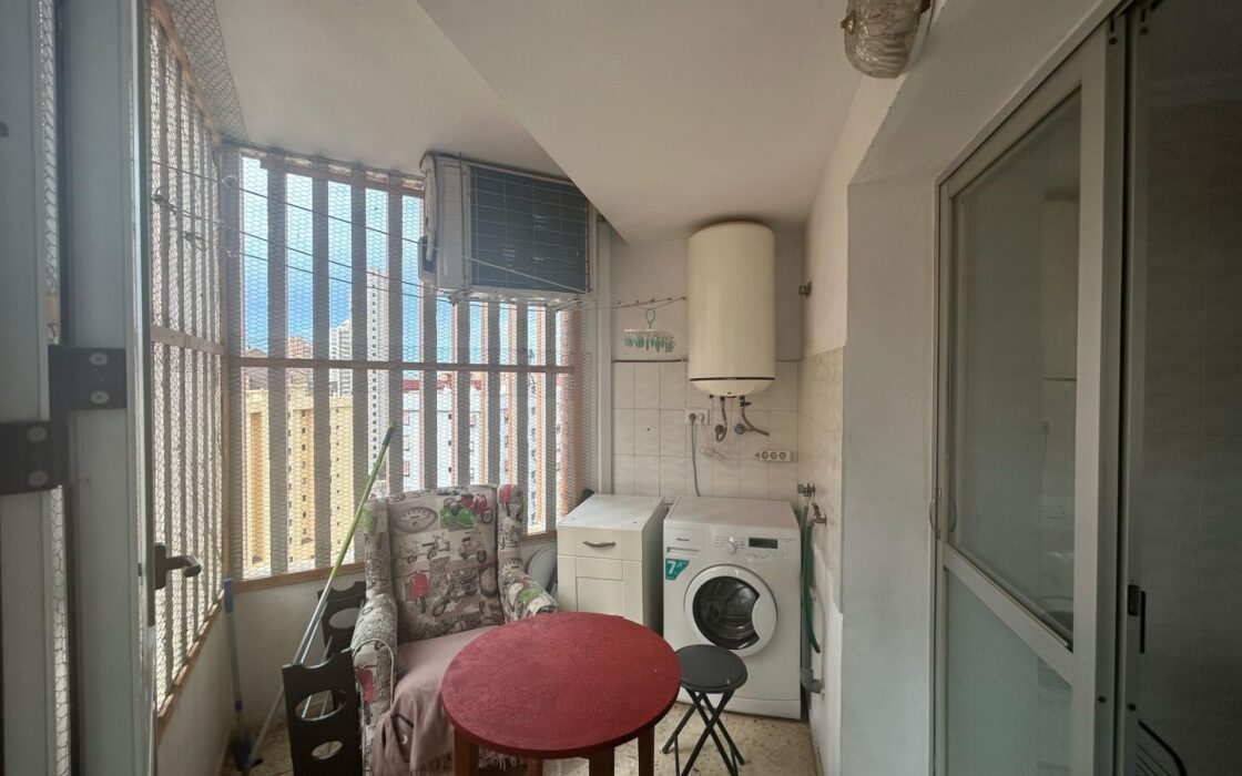 Апартаменти з терасою в Бенідормі 100 кв.м біля моря