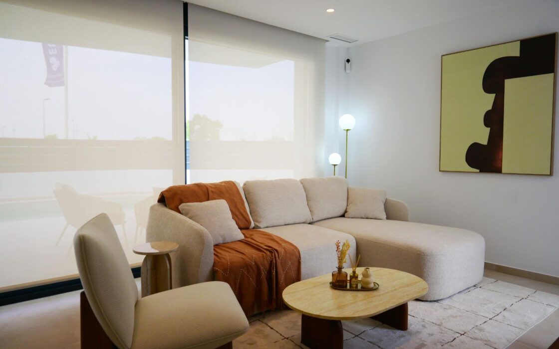 Вилла с садом в Долоресе, 137 кв.м, новый дом