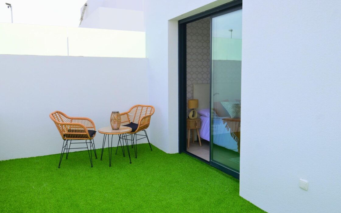 Вилла с садом в Долоресе, 137 кв.м, новый дом