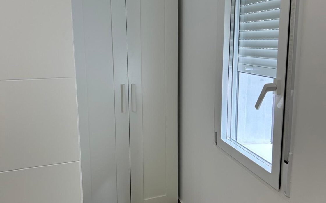 Дом в Бенидорме у моря, 2 спальни, терраса, 175 кв.м