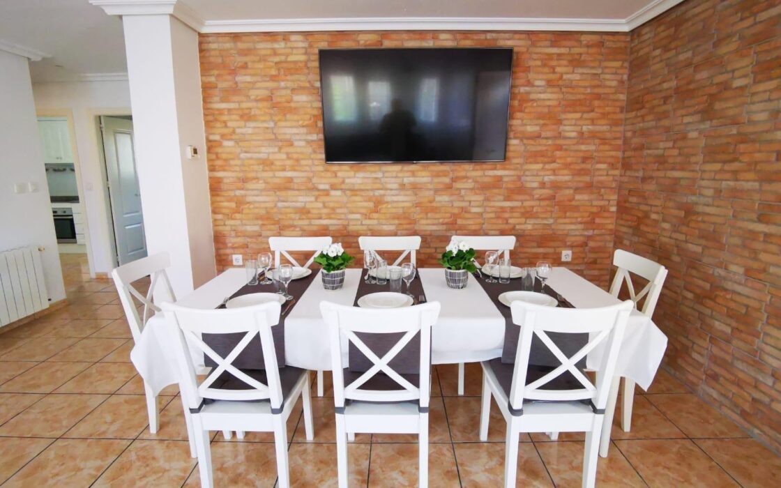 Просторное шале в Орихuela Коста у моря, 256 кв.м, 5 спален