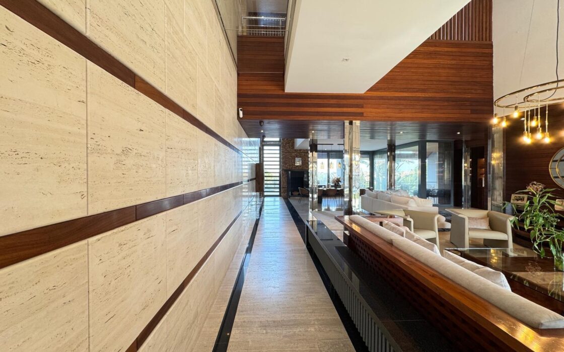 Елітна вілла 847 кв.м у пляжа на Коста Бланці