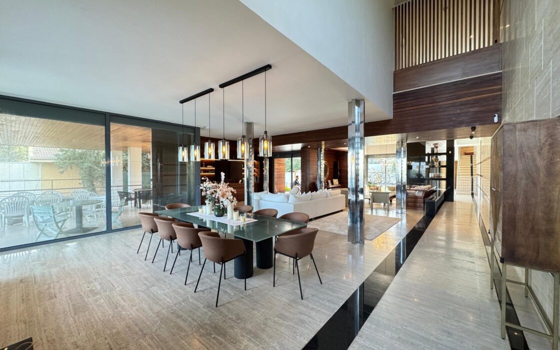 Елітна вілла 847 кв.м у пляжа на Коста Бланці