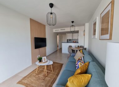 Апартаменты в Ориуэла Коста с террасой 85 кв.м