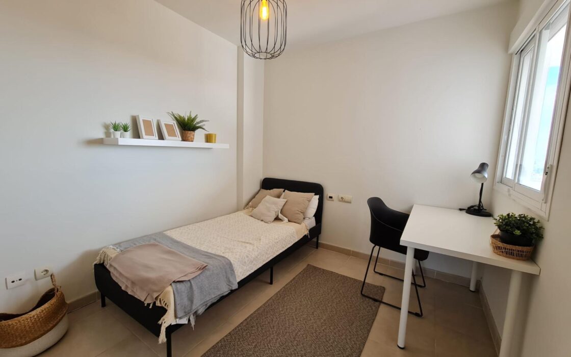 Апартаменты в Ориуэла Коста с террасой 85 кв.м