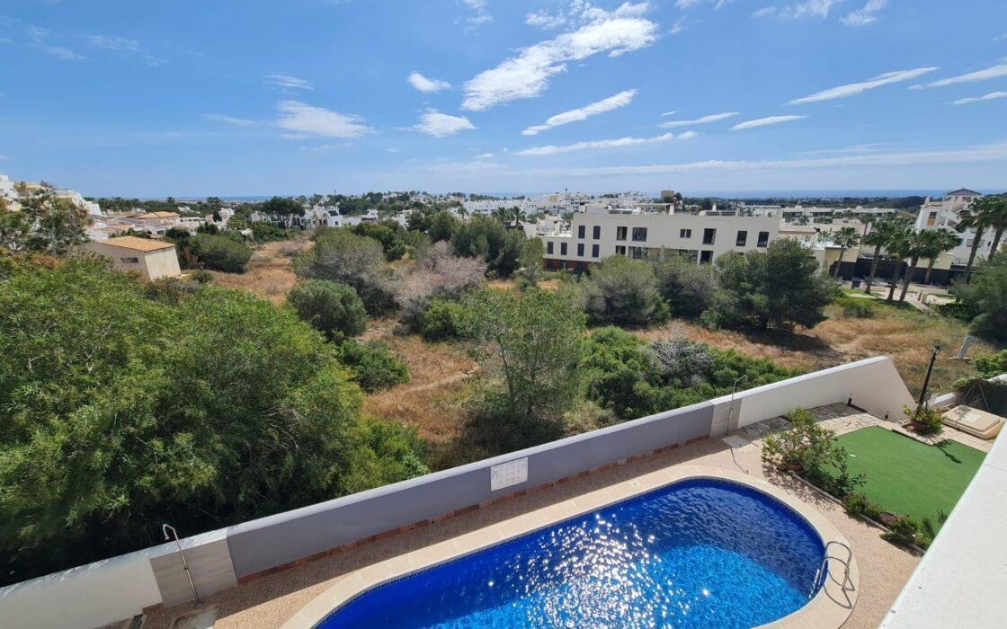 Апартаменты в Ориуэла Коста с террасой 85 кв.м