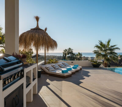 Розкішна резиденція 7 кімнат з панорамним видом в Benahavis 1466 кв.м