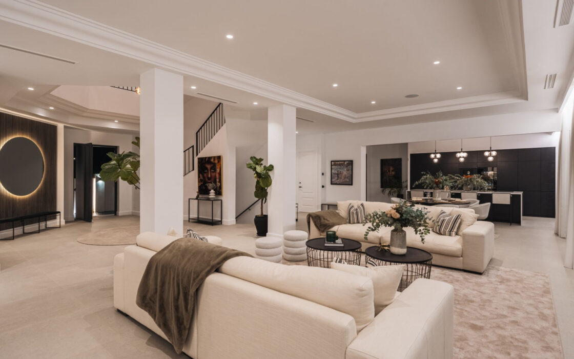 Розкішна резиденція 7 кімнат з панорамним видом в Benahavis 1466 кв.м