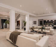 Розкішна резиденція 7 кімнат з панорамним видом в Benahavis 1466 кв.м