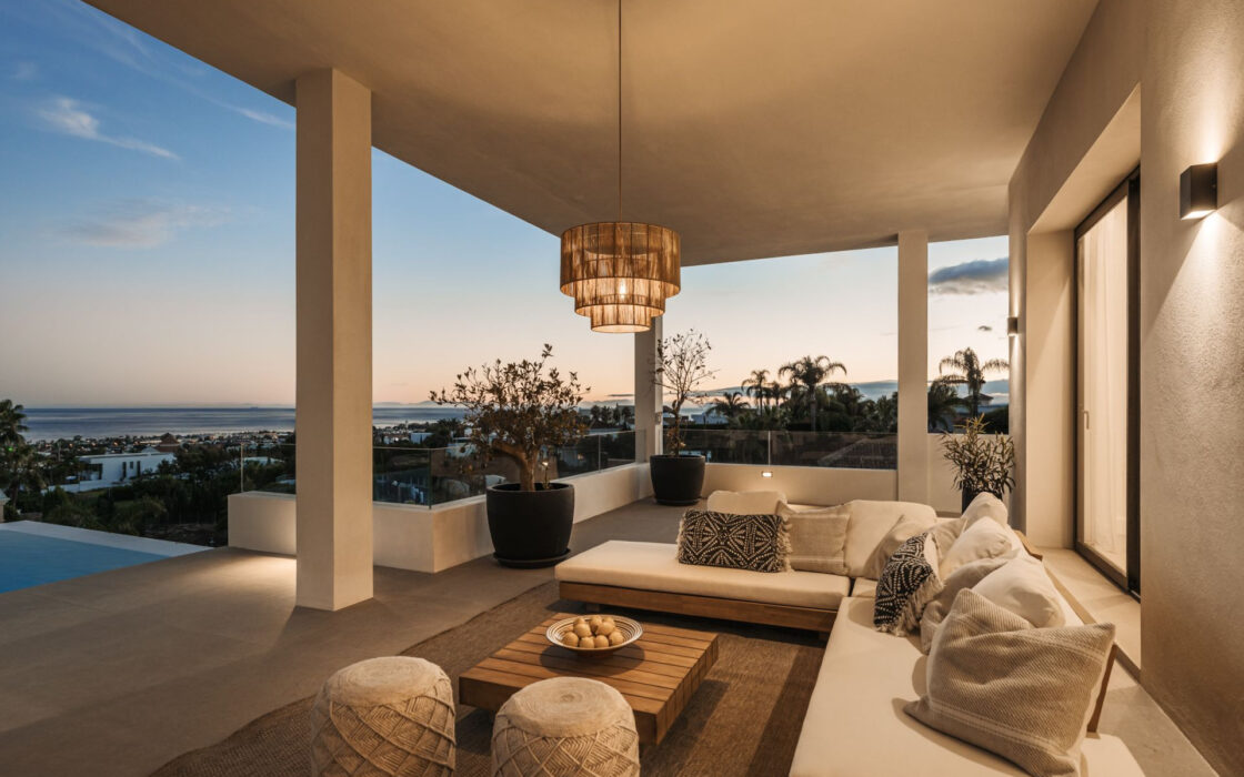 Розкішна резиденція 7 кімнат з панорамним видом в Benahavis 1466 кв.м