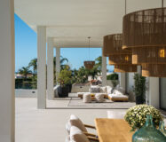 Розкішна резиденція 7 кімнат з панорамним видом в Benahavis 1466 кв.м