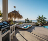 Розкішна резиденція 7 кімнат з панорамним видом в Benahavis 1466 кв.м