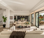 Розкішна резиденція 7 кімнат з панорамним видом в Benahavis 1466 кв.м