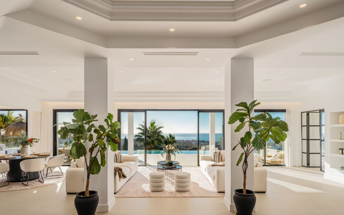 Розкішна резиденція 7 кімнат з панорамним видом в Benahavis 1466 кв.м