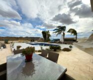 Просторная вилла с бассейном в Хихоне на 3600 кв.м.