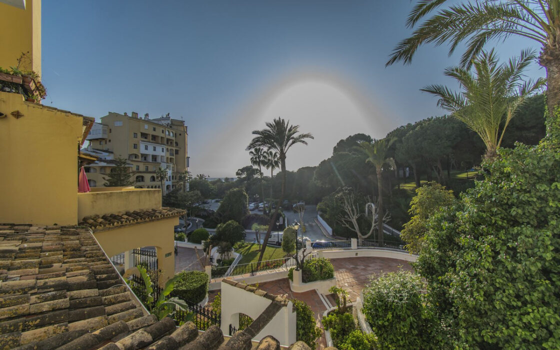 Квартиру в Кабопино с террасой у пляжа Марбельи, 63 кв.м.