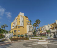 Квартиру в Кабопино с террасой у пляжа Марбельи, 63 кв.м.