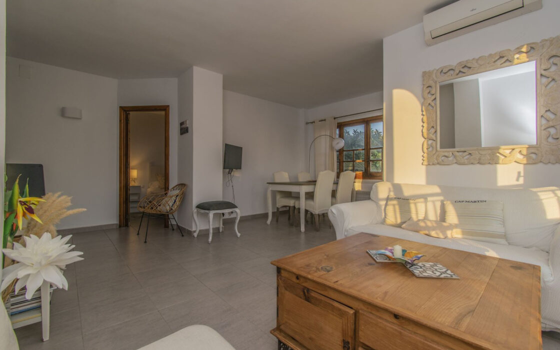 Квартиру в Кабопино с террасой у пляжа Марбельи, 63 кв.м.