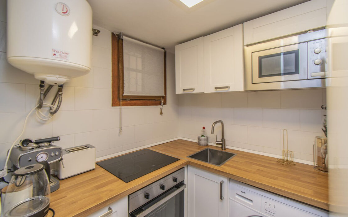 Квартиру в Кабопино с террасой у пляжа Марбельи, 63 кв.м.