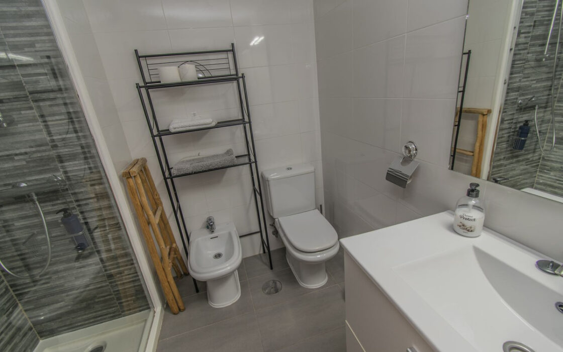 Квартиру в Кабопино с террасой у пляжа Марбельи, 63 кв.м.