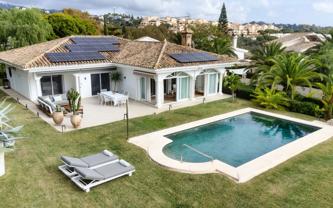 Красивая вилла в Эльвирии с террасой 190 кв.м