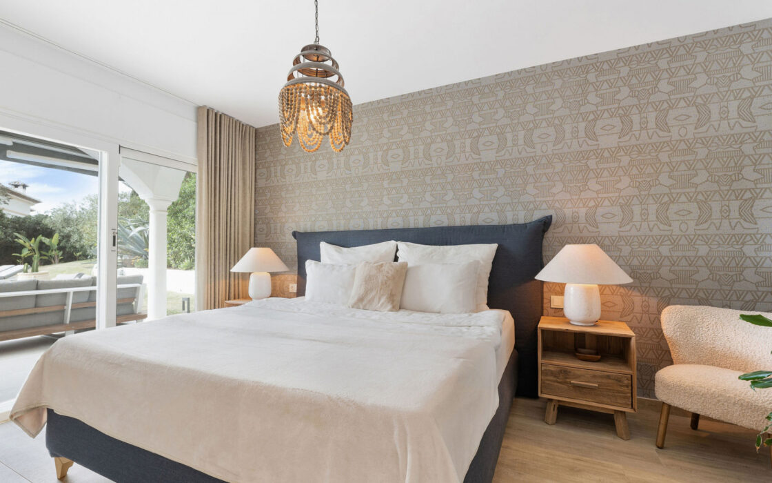 Красивая вилла в Эльвирии с террасой 190 кв.м