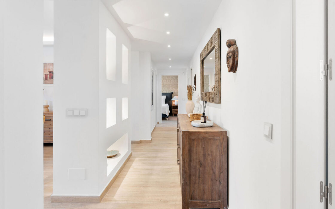 Красивая вилла в Эльвирии с террасой 190 кв.м