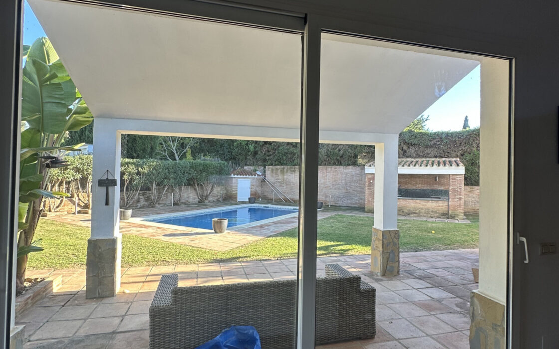 Приватная вилла в Сотогранде с террасой 286.41 кв.м