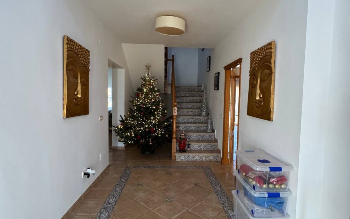 Приватная вилла в Сотогранде с террасой 286.41 кв.м