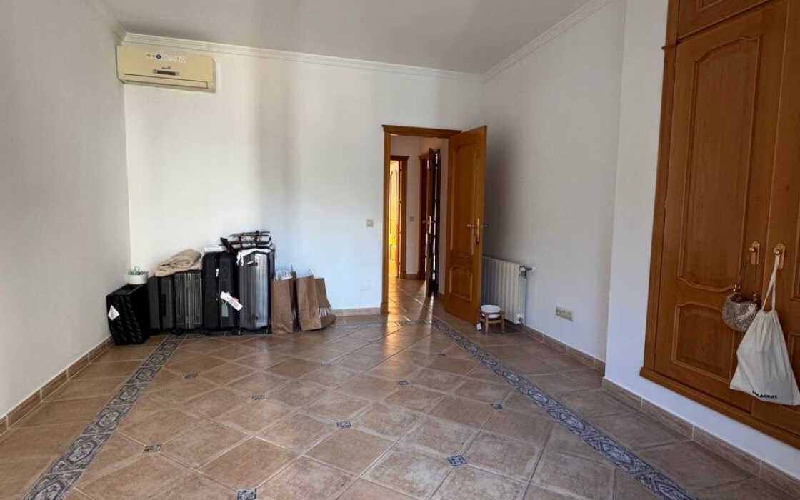 Приватная вилла в Сотогранде с террасой 286.41 кв.м