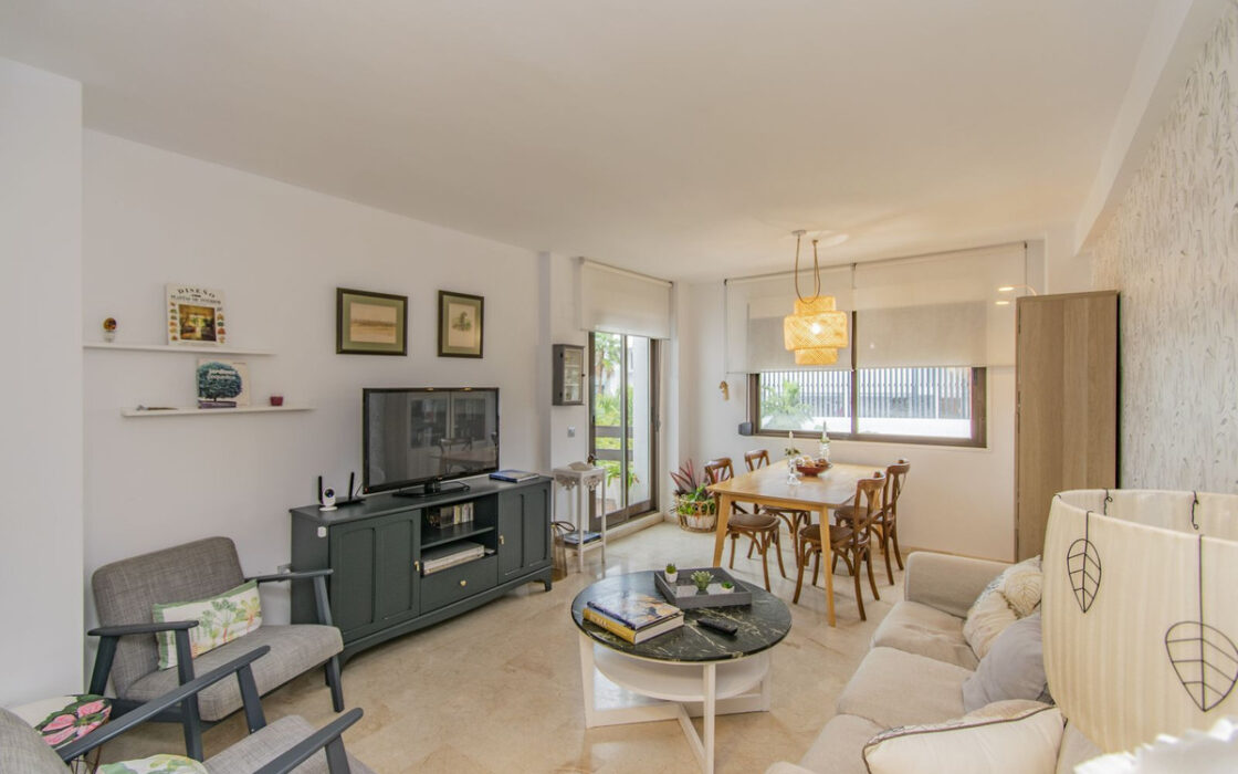 Квартира у моря в Косталите, 89 кв.м, с террасой